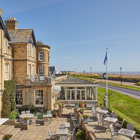Wentworth Hotel Алдебург Екстериор снимка