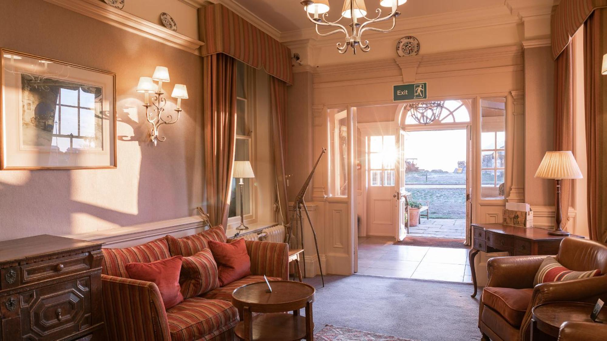Wentworth Hotel Алдебург Екстериор снимка